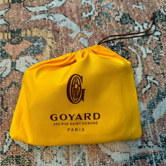 Dupe Black Crossbody Bag 🖤 - Picture 13 of 13